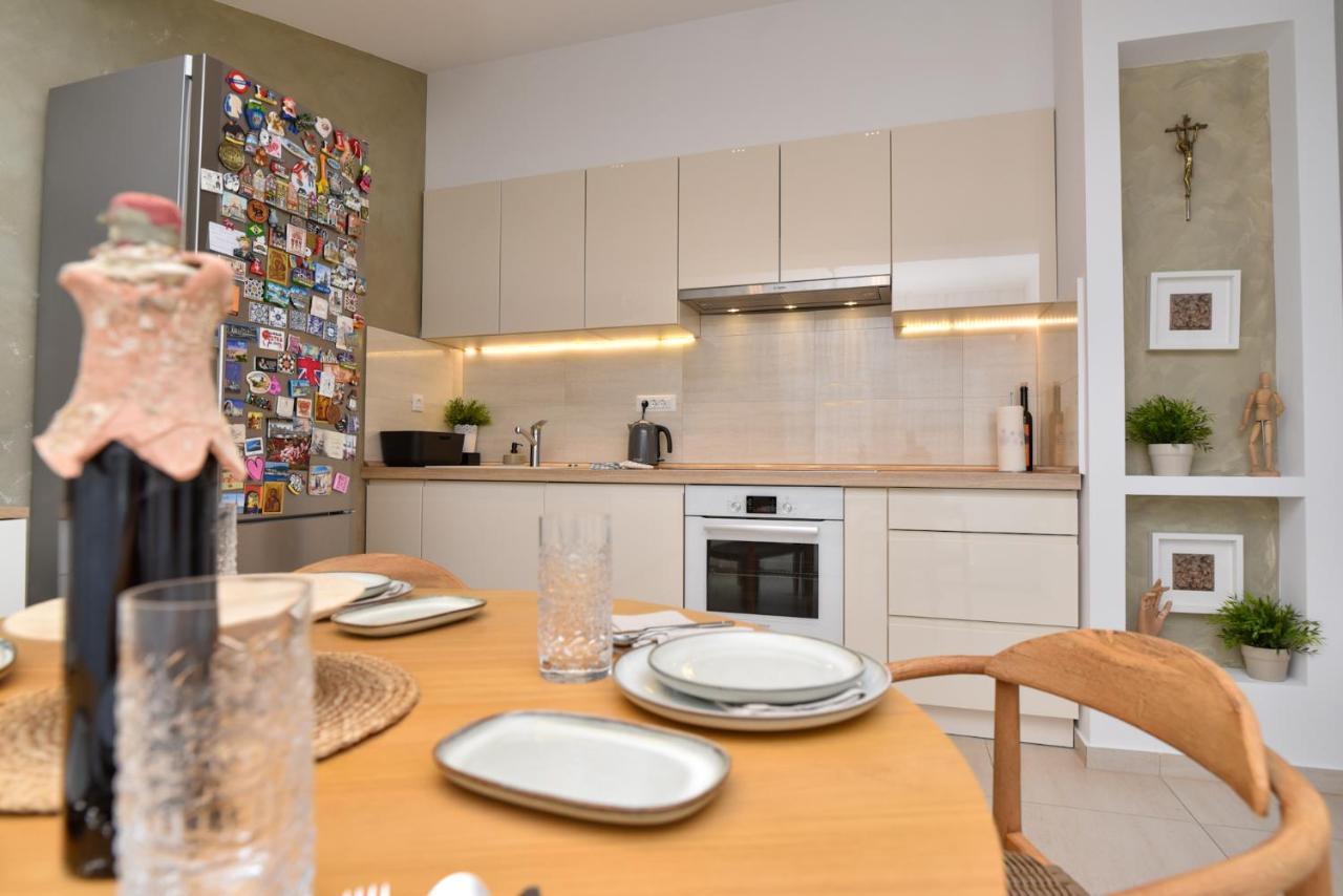 Apartment Sunny Bay - Free Parking Дубровник Екстер'єр фото