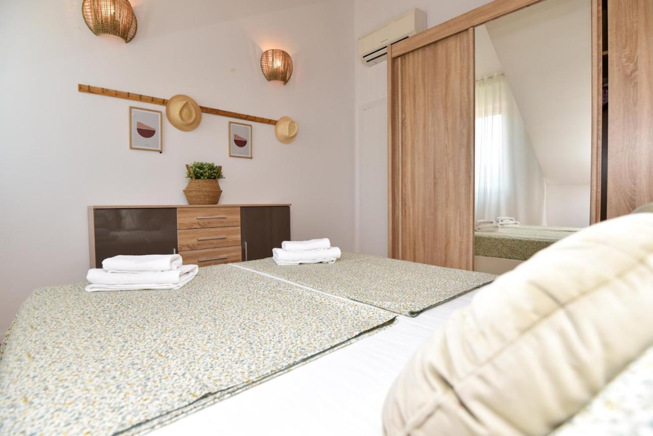 Apartment Sunny Bay - Free Parking Дубровник Екстер'єр фото